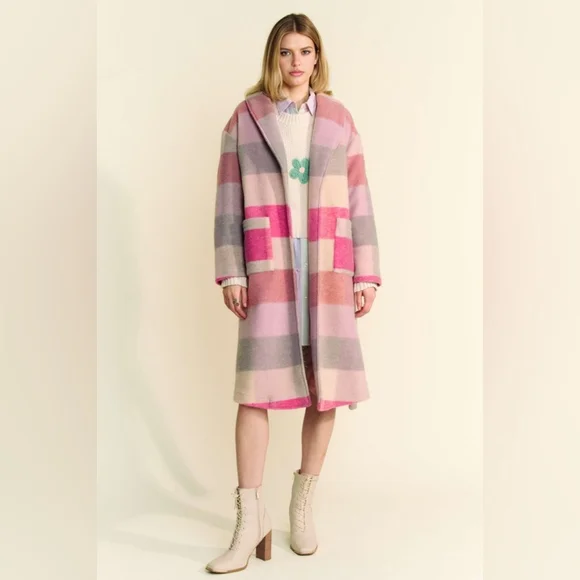 Davi & Dani Tied Color Block Collared Neck Coat